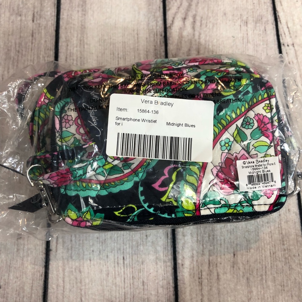 Vera Bradley Smartphone Wristlet